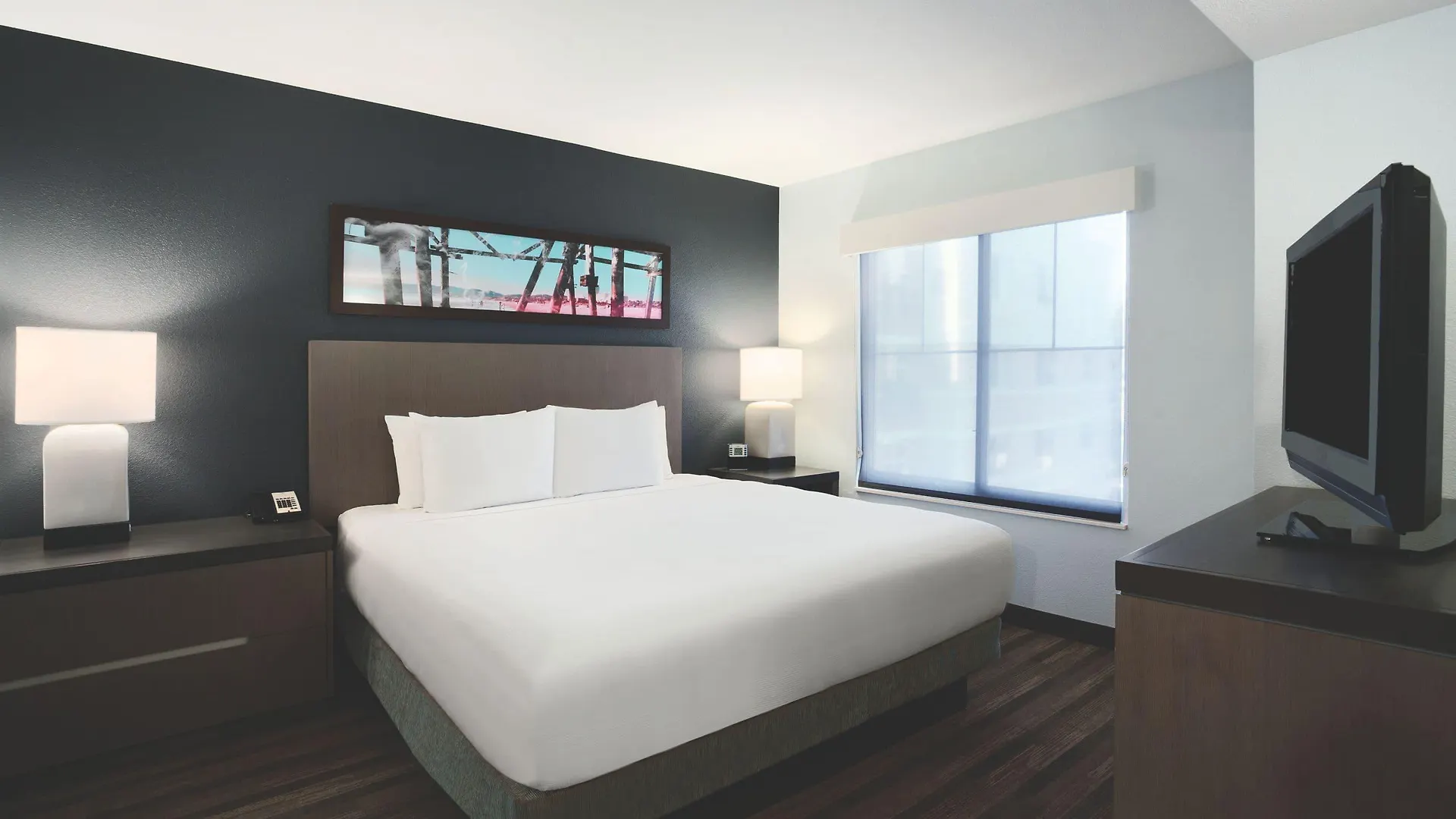 Hyatt House Pleasant Hill Hotel 3*,